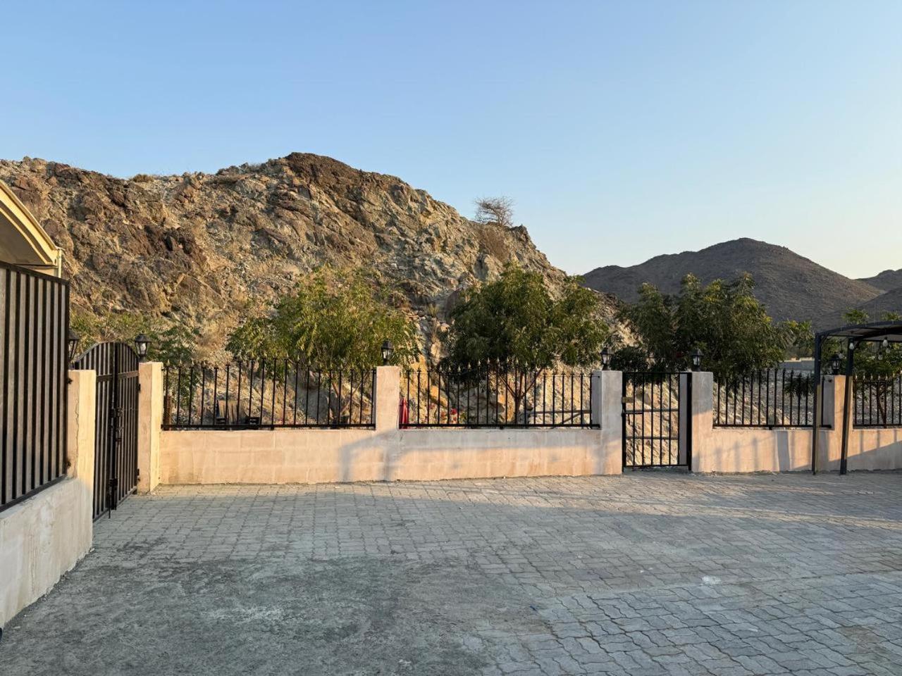 800 Mountain Resort Vacation House Эль-Фуджайра Экстерьер фото